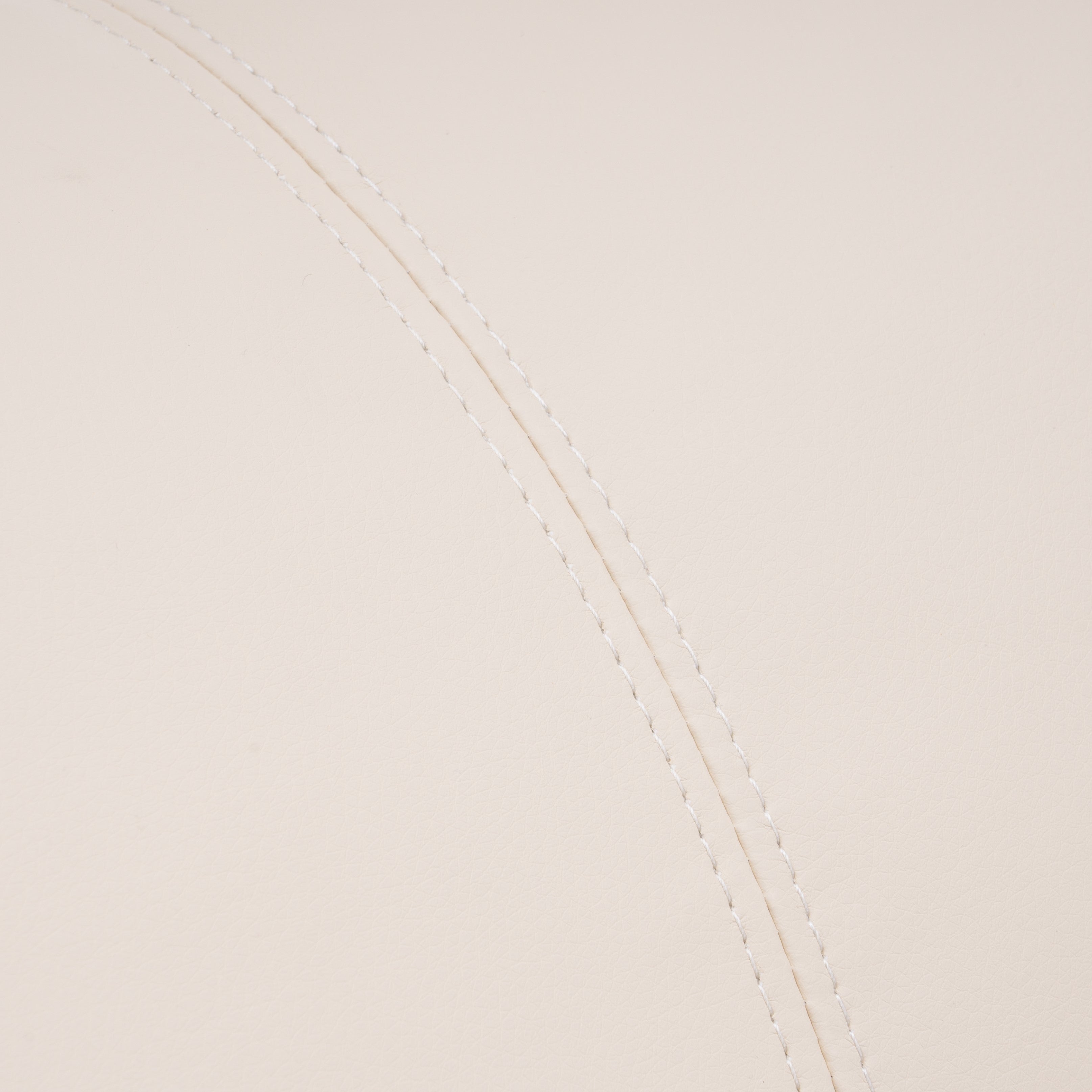 #material_faux-leather_color_cream-white