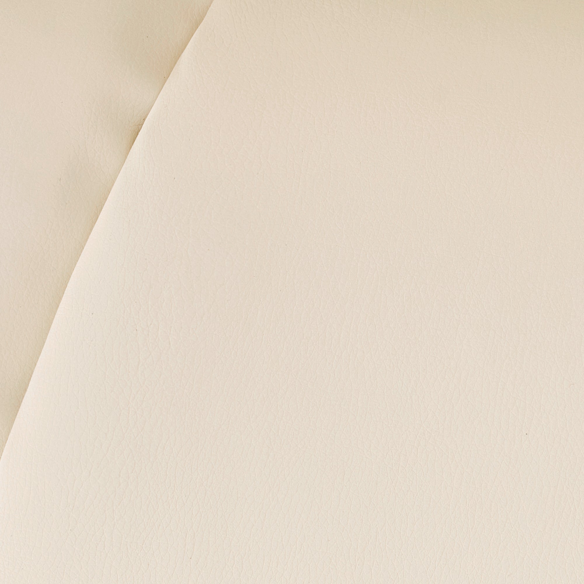 #color_cream-white_size_medium-wide